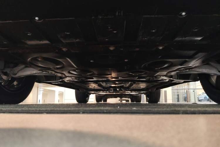 Used Volvo XC60 2024 B5 4x4 Smart Luxury Edition Chassis Front