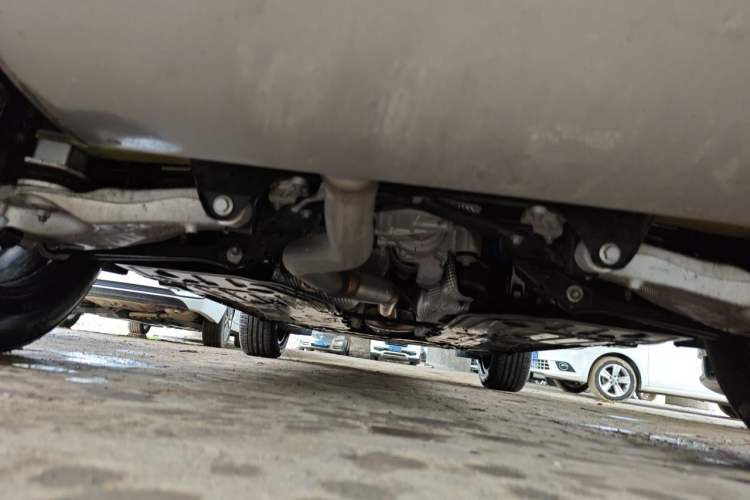 Used Volvo XC60 2024 B5 4x4 Smart Luxury Edition Chassis Rear