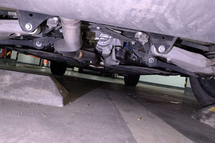 Used Volvo XC60 2024 B5 4x4 Smart Luxury Edition Chassis Rear
