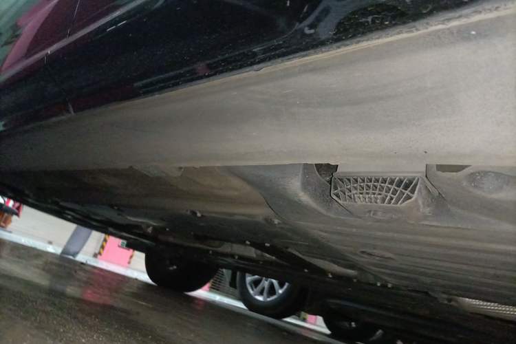 Used Volvo XC60 2024 B5 4x4 Smart Luxury Edition Chassis Rear Left