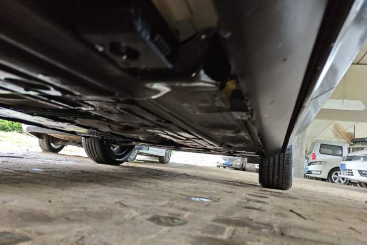 Used Volvo XC60 2024 B5 4x4 Smart Luxury Edition Chassis Rear Right
