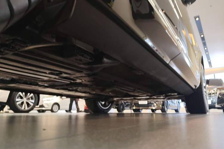 Used Volvo XC60 2024 B5 4x4 Smart Luxury Edition Chassis Rear Right
