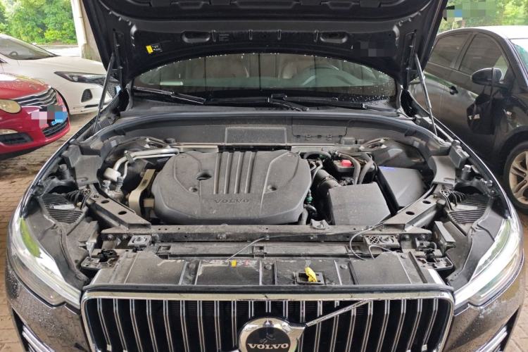 Used Volvo XC60 2024 B5 4x4 Smart Luxury Edition Engine Bay