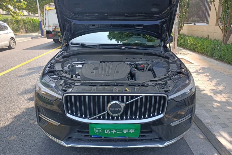 Used Volvo XC60 2024 B5 4x4 Smart Luxury Edition Engine Bay