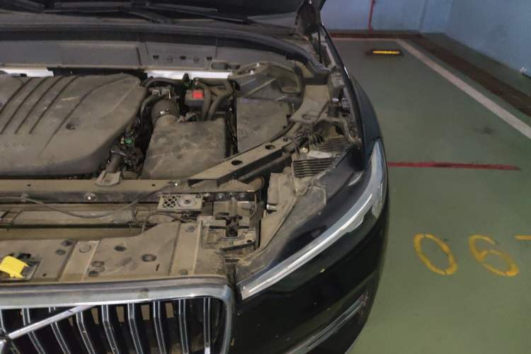 Used Volvo XC60 2024 B5 4x4 Smart Luxury Edition Engine Bay Left