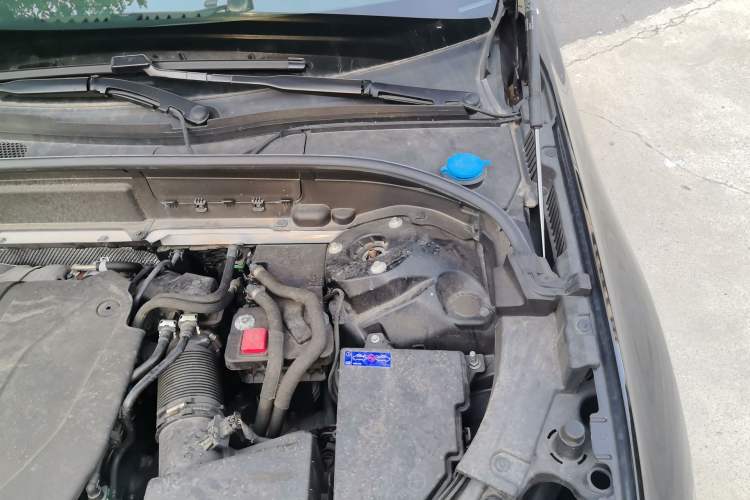 Used Volvo XC60 2024 B5 4x4 Smart Luxury Edition Engine Bay Left