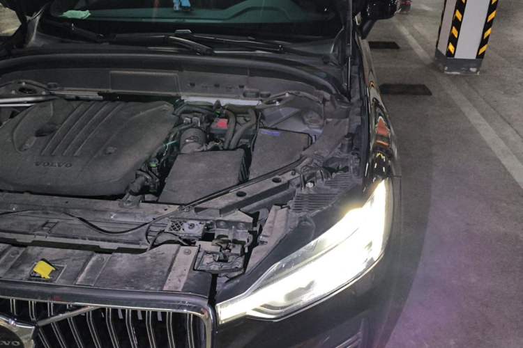 Used Volvo XC60 2024 B5 4x4 Smart Luxury Edition Engine Bay Left