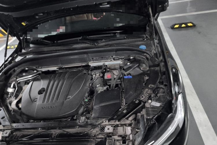 Used Volvo XC60 2024 B5 4x4 Smart Luxury Edition Engine Bay Left