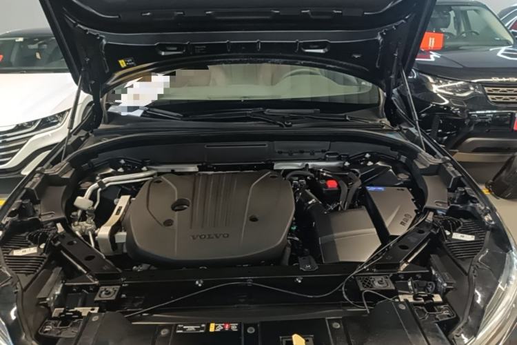 Used Volvo XC60 2024 B5 4x4 Smart Luxury Edition Engine Bay