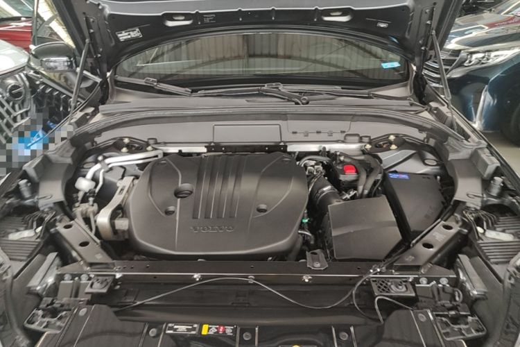 Used Volvo XC60 2024 B5 4x4 Smart Luxury Edition Engine Bay