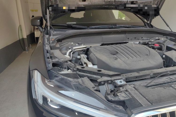 Used Volvo XC60 2024 B5 4x4 Smart Luxury Edition Engine Bay Right