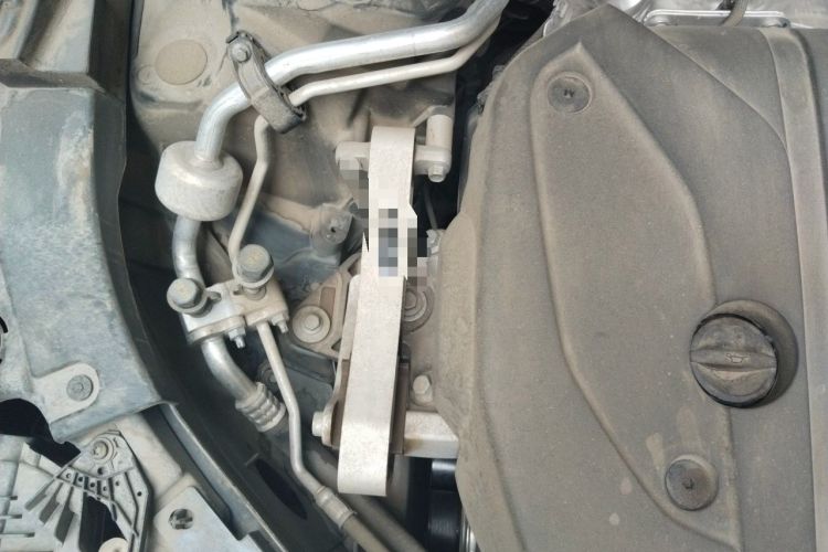 Used Volvo XC60 2024 B5 4x4 Smart Luxury Edition Engine Bay Right