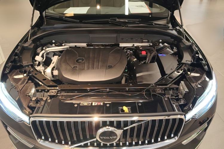 Used Volvo XC60 2024 B5 4x4 Smart Luxury Edition Engine Bay