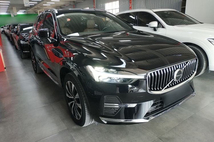 Used Volvo XC60 2024 B5 4x4 Smart Luxury Edition Exterior 1
