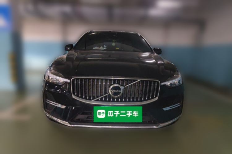 Used Volvo XC60 2024 B5 4x4 Smart Luxury Edition Front