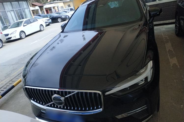 Used Volvo XC60 2024 B5 4x4 Smart Luxury Edition Front