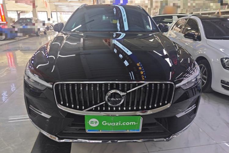 Used Volvo XC60 2024 B5 4x4 Smart Luxury Edition Front
