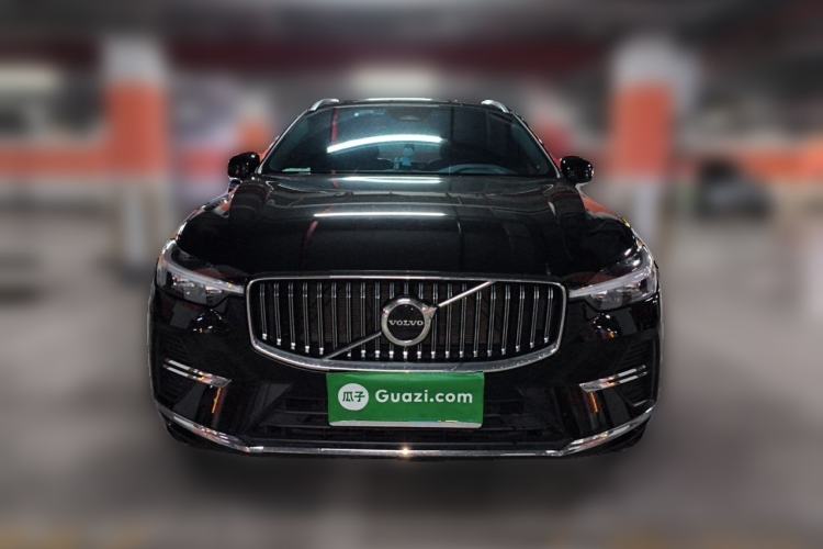 Used Volvo XC60 2024 B5 4x4 Smart Luxury Edition Front