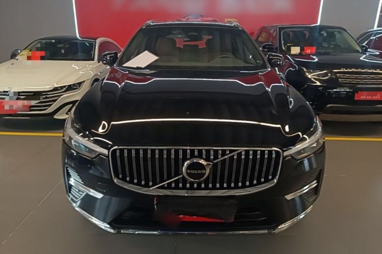 Used Volvo XC60 2024 B5 4x4 Smart Luxury Edition Front