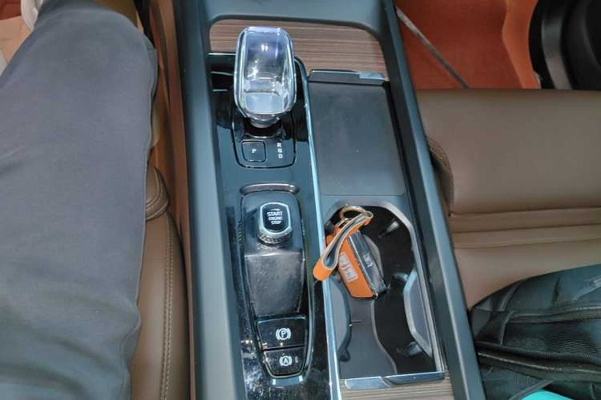 Used Volvo XC60 2024 B5 4x4 Smart Luxury Edition Gear Lever