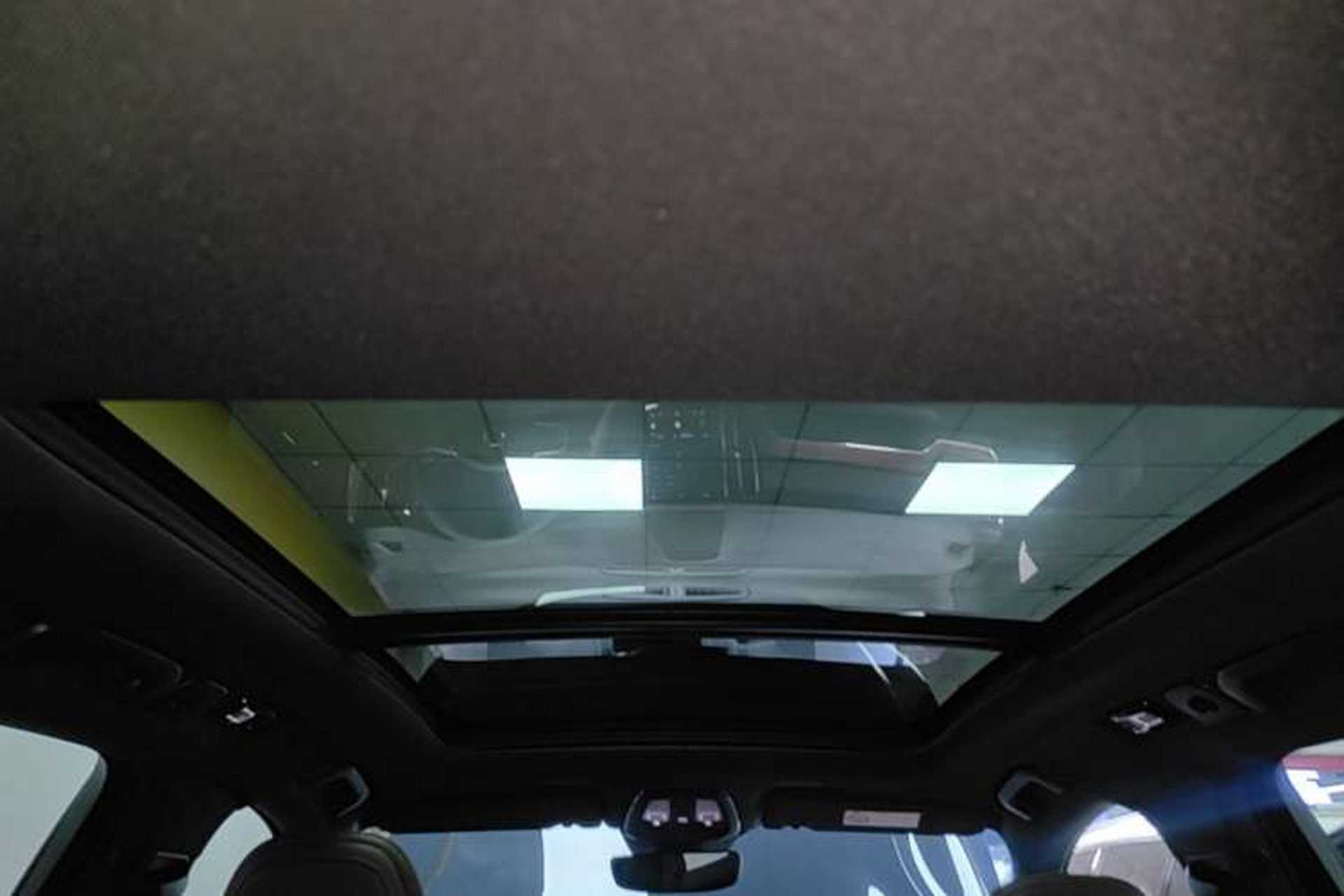 Used Volvo XC60 2024 B5 4x4 Smart Luxury Edition Headliner