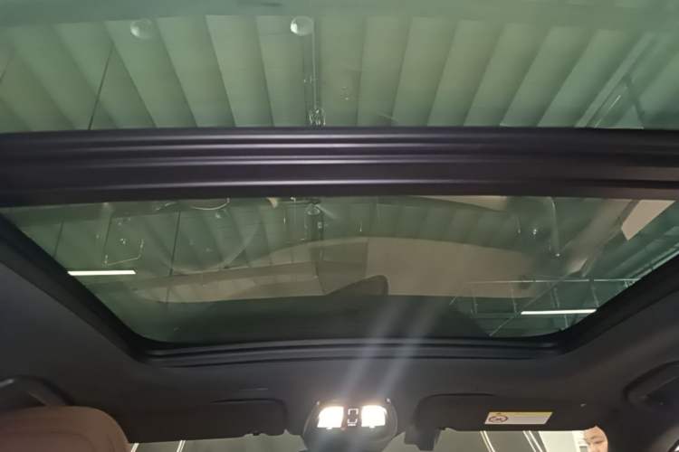 Used Volvo XC60 2024 B5 4x4 Smart Luxury Edition Headliner