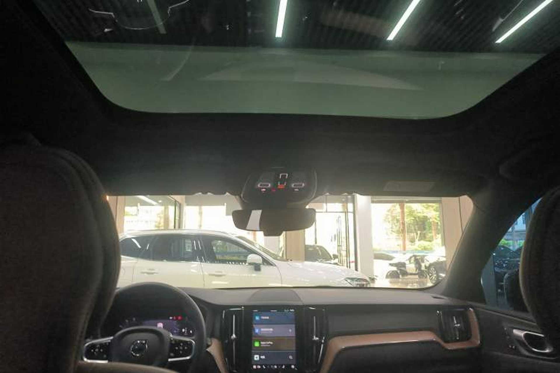 Used Volvo XC60 2024 B5 4x4 Smart Luxury Edition Headliner