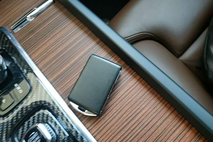 Used Volvo XC60 2024 B5 4x4 Smart Luxury Edition Interior 1