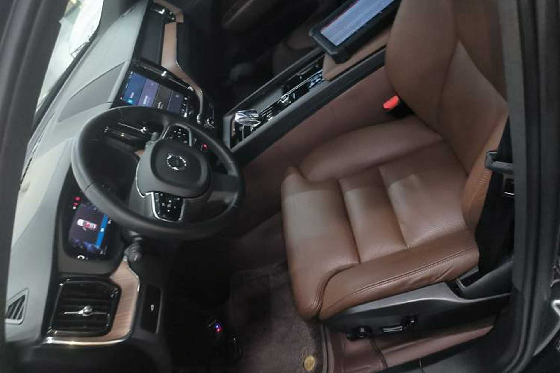 Used Volvo XC60 2024 B5 4x4 Smart Luxury Edition Left Front Seat