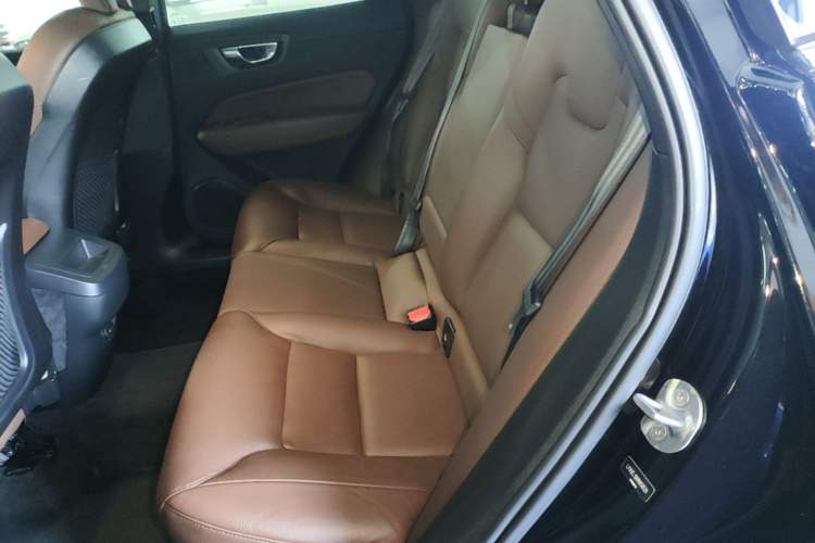 Used Volvo XC60 2024 B5 4x4 Smart Luxury Edition Left Rear Seat