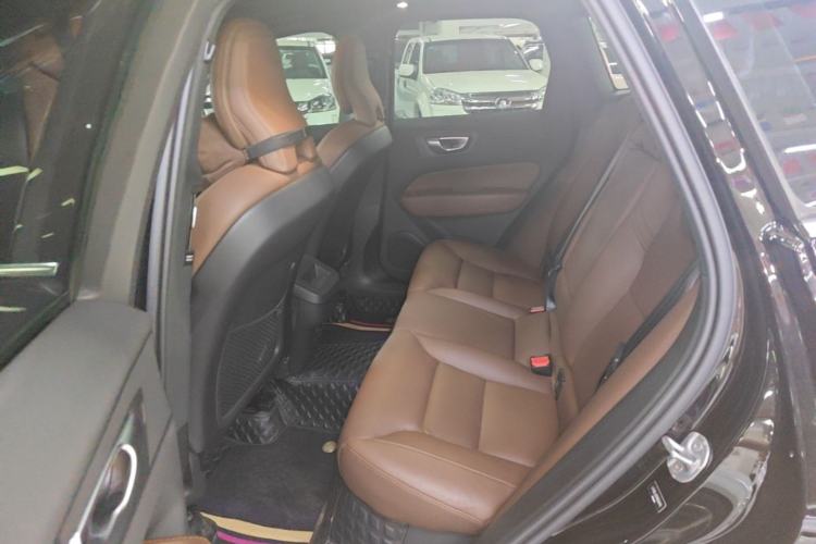 Used Volvo XC60 2024 B5 4x4 Smart Luxury Edition Left Rear Seat