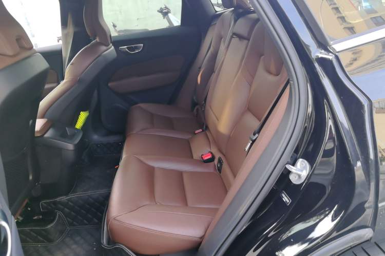 Used Volvo XC60 2024 B5 4x4 Smart Luxury Edition Left Rear Seat