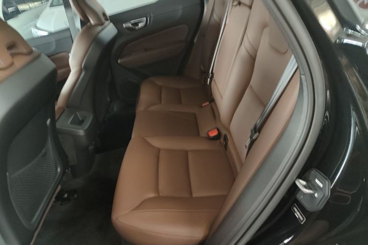 Used Volvo XC60 2024 B5 4x4 Smart Luxury Edition Left Rear Seat