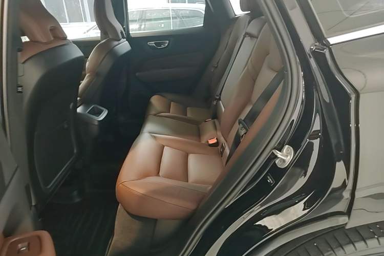 Used Volvo XC60 2024 B5 4x4 Smart Luxury Edition Left Rear Seat