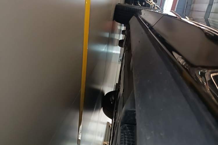 Used Volvo XC60 2024 B5 4x4 Smart Luxury Edition Left Side Sill