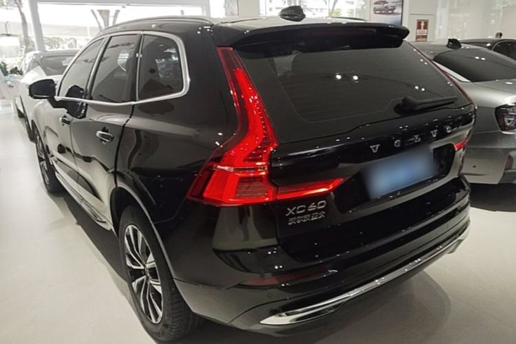 Used Volvo XC60 2024 B5 4x4 Smart Luxury Edition Rear Left 45 Deg