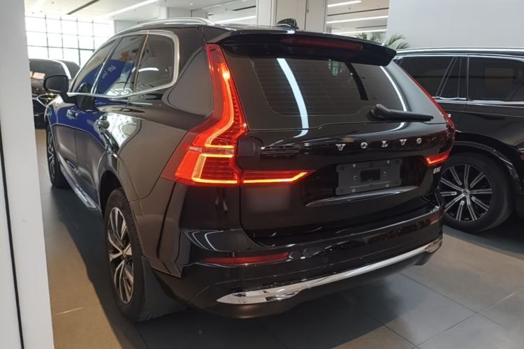Used Volvo XC60 2024 B5 4x4 Smart Luxury Edition Rear Left 45 Deg