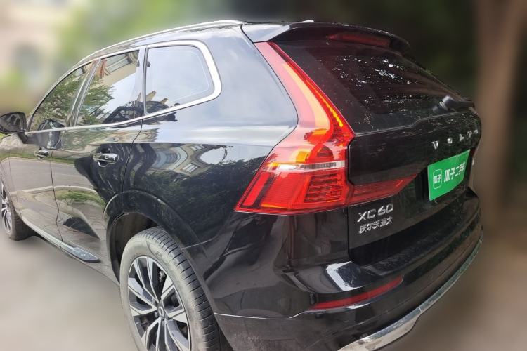 Used Volvo XC60 2024 B5 4x4 Smart Luxury Edition Rear Left 45 Deg
