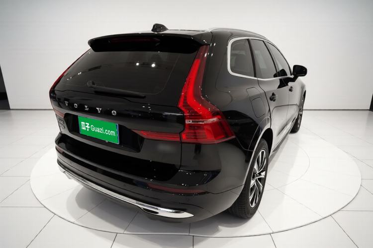 Used Volvo XC60 2024 B5 4x4 Smart Luxury Edition Rear Right 45 Deg