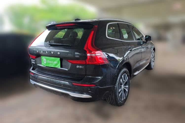 Used Volvo XC60 2024 B5 4x4 Smart Luxury Edition Rear Right 45 Deg