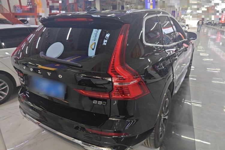 Used Volvo XC60 2024 B5 4x4 Smart Luxury Edition Rear Right 45 Deg