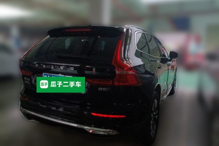 Used Volvo XC60 2024 B5 4x4 Smart Luxury Edition Rear Right 45 Deg