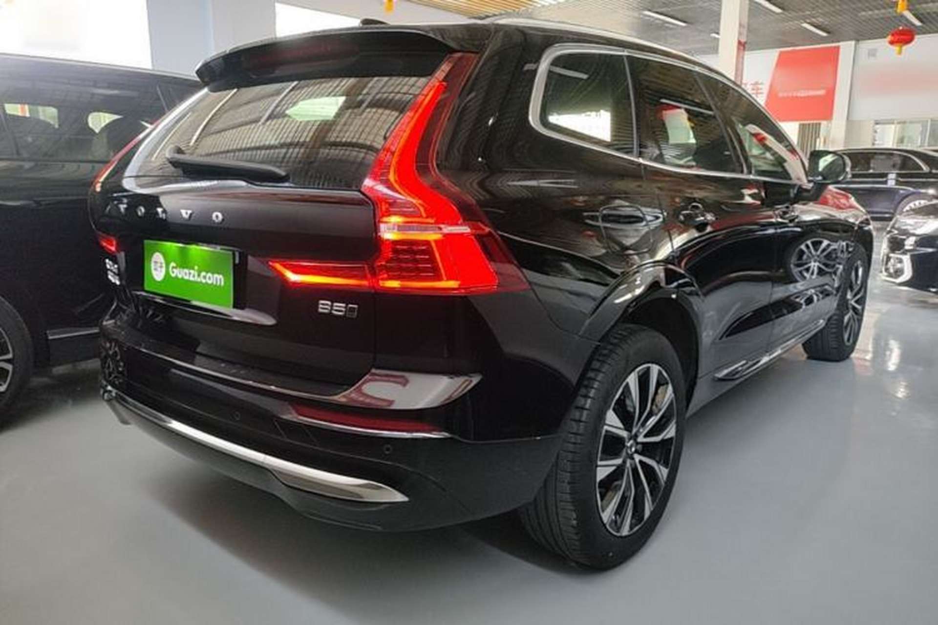 Used Volvo XC60 2024 B5 4x4 Smart Luxury Edition Rear Right 45 Deg