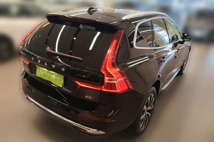 Used Volvo XC60 2024 B5 4x4 Smart Luxury Edition Rear Right 45 Deg