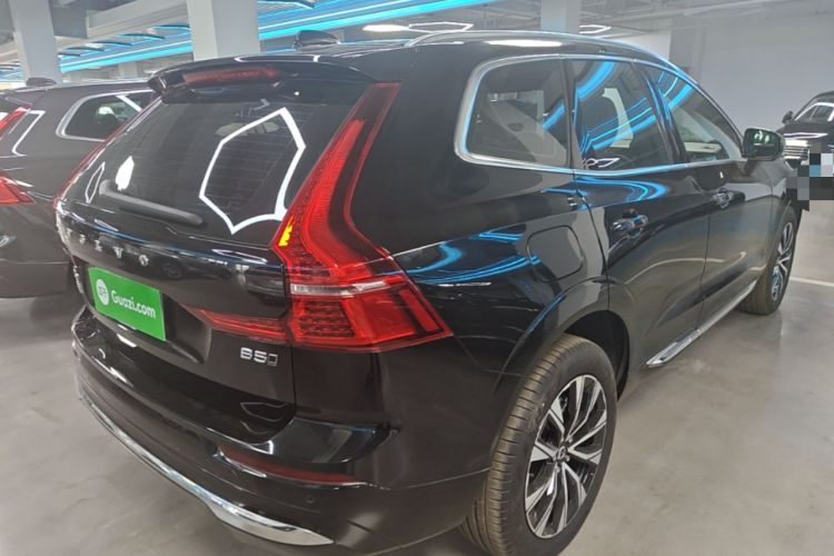 Used Volvo XC60 2024 B5 4x4 Smart Luxury Edition Rear Right 45 Deg