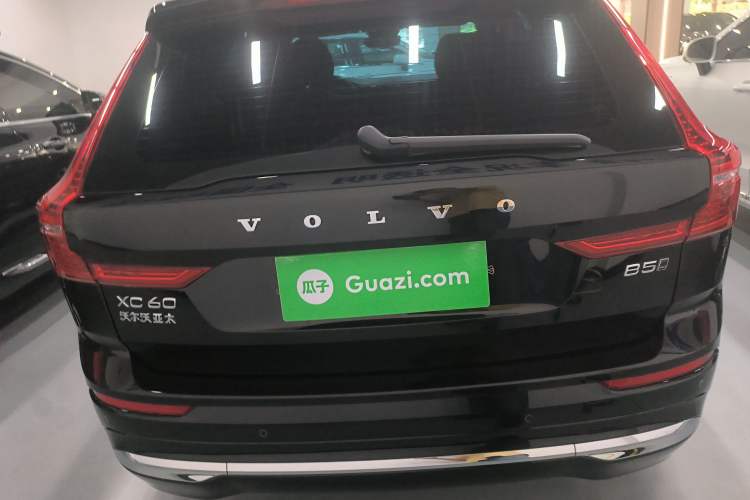 Used Volvo XC60 2024 B5 4x4 Smart Luxury Edition Rear