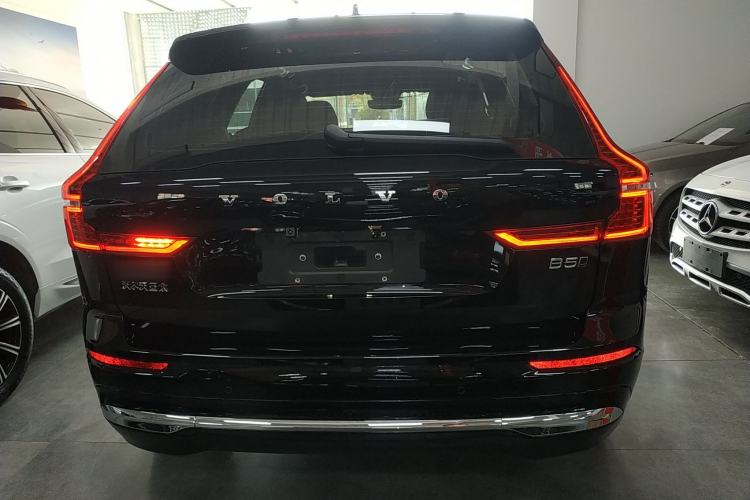 Used Volvo XC60 2024 B5 4x4 Smart Luxury Edition Rear
