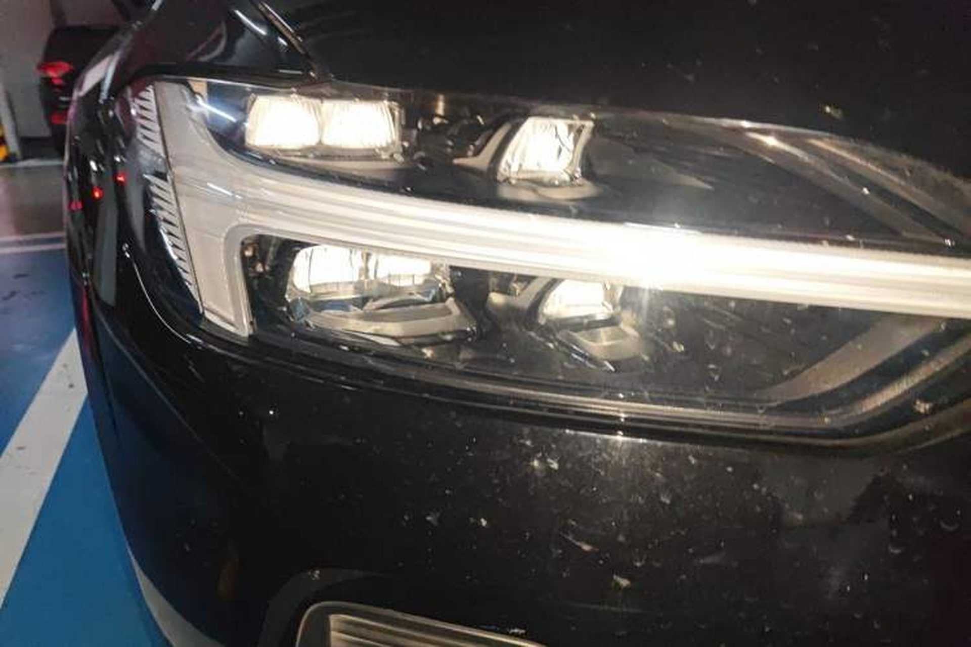 Used Volvo XC60 2024 B5 4x4 Smart Luxury Edition Right Front Headlight