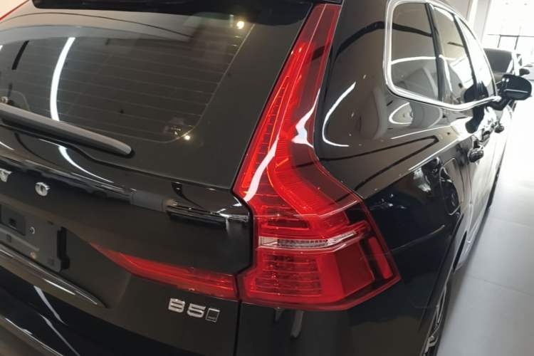 Used Volvo XC60 2024 B5 4x4 Smart Luxury Edition Right Rear Taillight