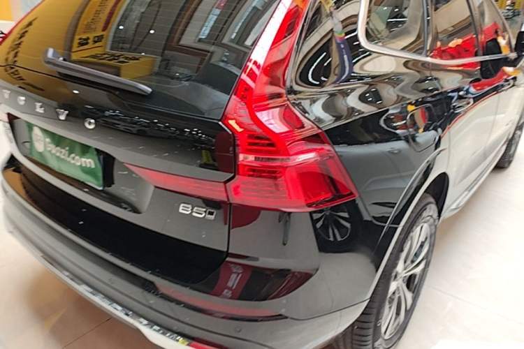 Used Volvo XC60 2024 B5 4x4 Smart Luxury Edition Right Rear Taillight